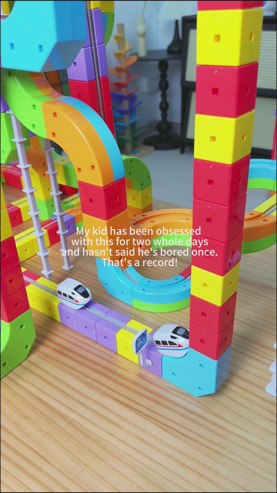 3D Flexible Electric Train & Race Track Set - Anti-Gravity STEM Toy for Kids 🚂🏎️